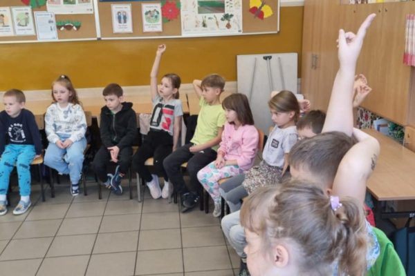 04db586c-53a3-434b-8d9c-ac3a5dda76b3