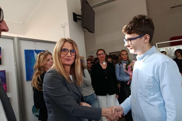 0db902c7-4291-4db7-83c4-7ae4f7b00d4b