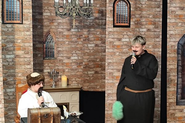 142ab700-3d8c-41e6-a34f-7193ac75d339