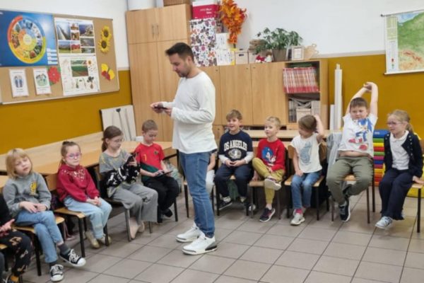 2fff9476-e5d1-486c-9845-349cc020b3d9