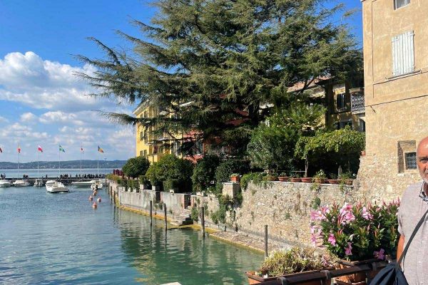 46547908-db0b-4def-a271-dc4a4dc506f2