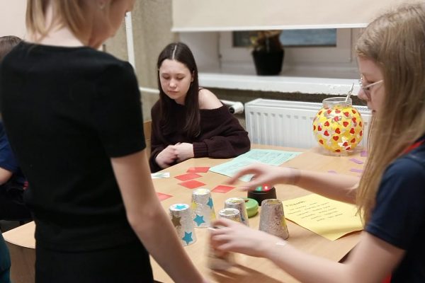 4b37b4b6-878e-48ca-a427-af4b76e7a362