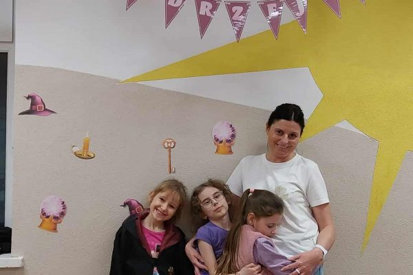 67fb28ea-92ba-4479-8854-097c5c1a4382