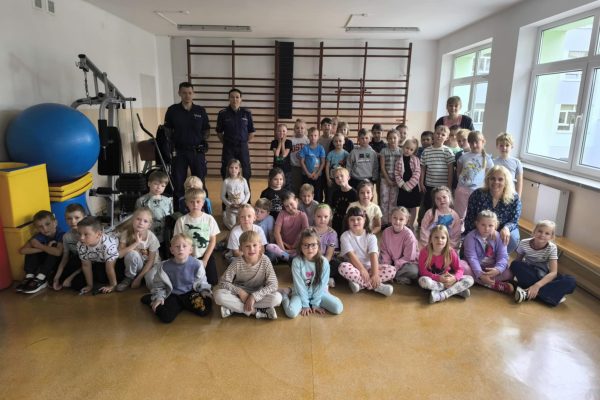 6d7567d9-de06-4ed9-a9b8-e73e0d2035ef