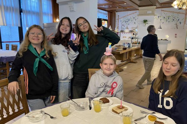 81dd91ef-190b-41cb-930f-521c5b4b58a3