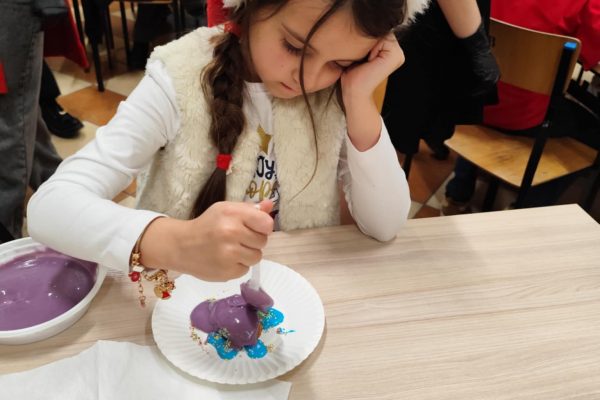 8f6fe5ef-748a-4f0f-93a3-8ae9b5115a2f