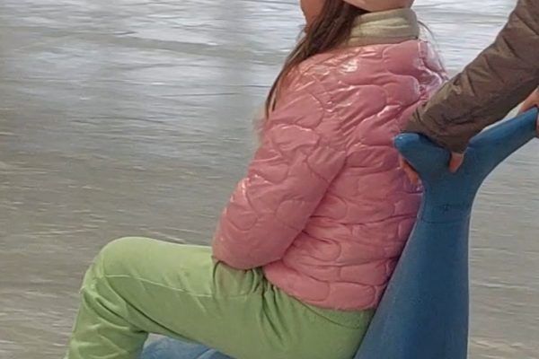 A_tu_dziewczynki_w_ścisłej_współpracy_koleżeńskiej_potem_była_zamiana_ról.