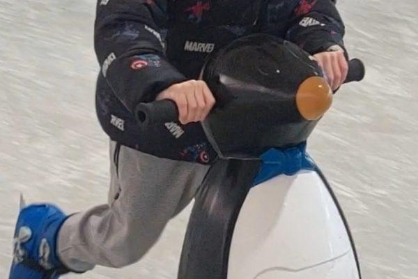 Dominik_pokazywał_nam_jazdę_na_jednej_nodze