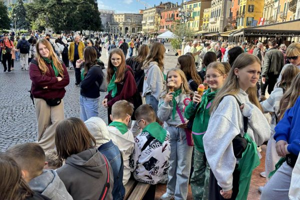 b9279986-8f09-4e0a-b72d-75bc5aaa6571