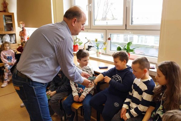 cb30e82f-43d1-4c94-a71e-224f8674c5af