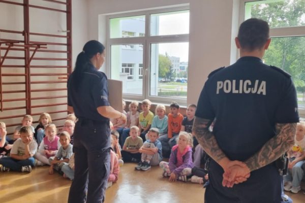 d9381536-5160-47b7-9f62-bfefc4e28963