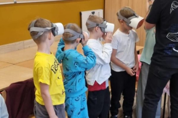 efe8cc3f-477c-47b6-9cf4-1e3c73f06653