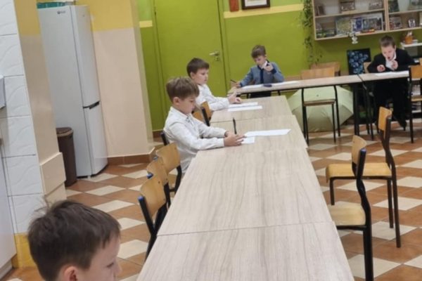 f0b02b12-2004-4962-9a4a-fd406b62f7e1