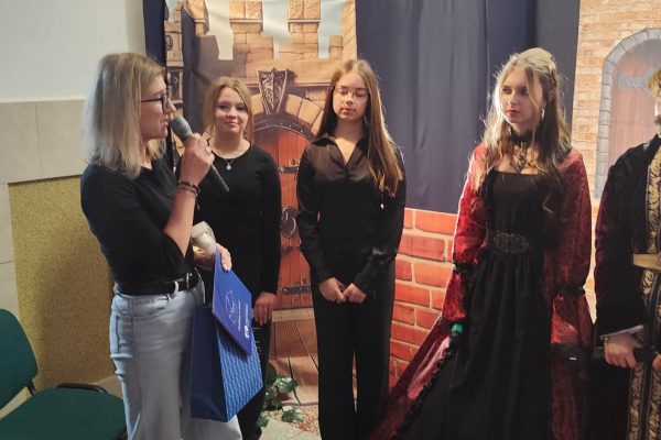 f0d1aa93-c616-4668-9308-848526f00cb5