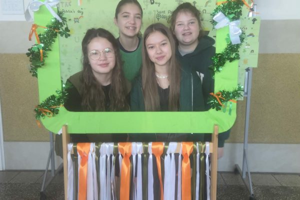 f2cba079-08bb-4e02-ae75-52ab92b7a7a6