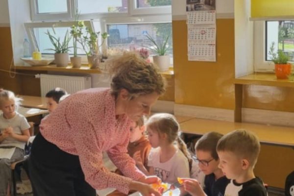 f971707f-9fa1-4403-ada9-5c6d67e49250